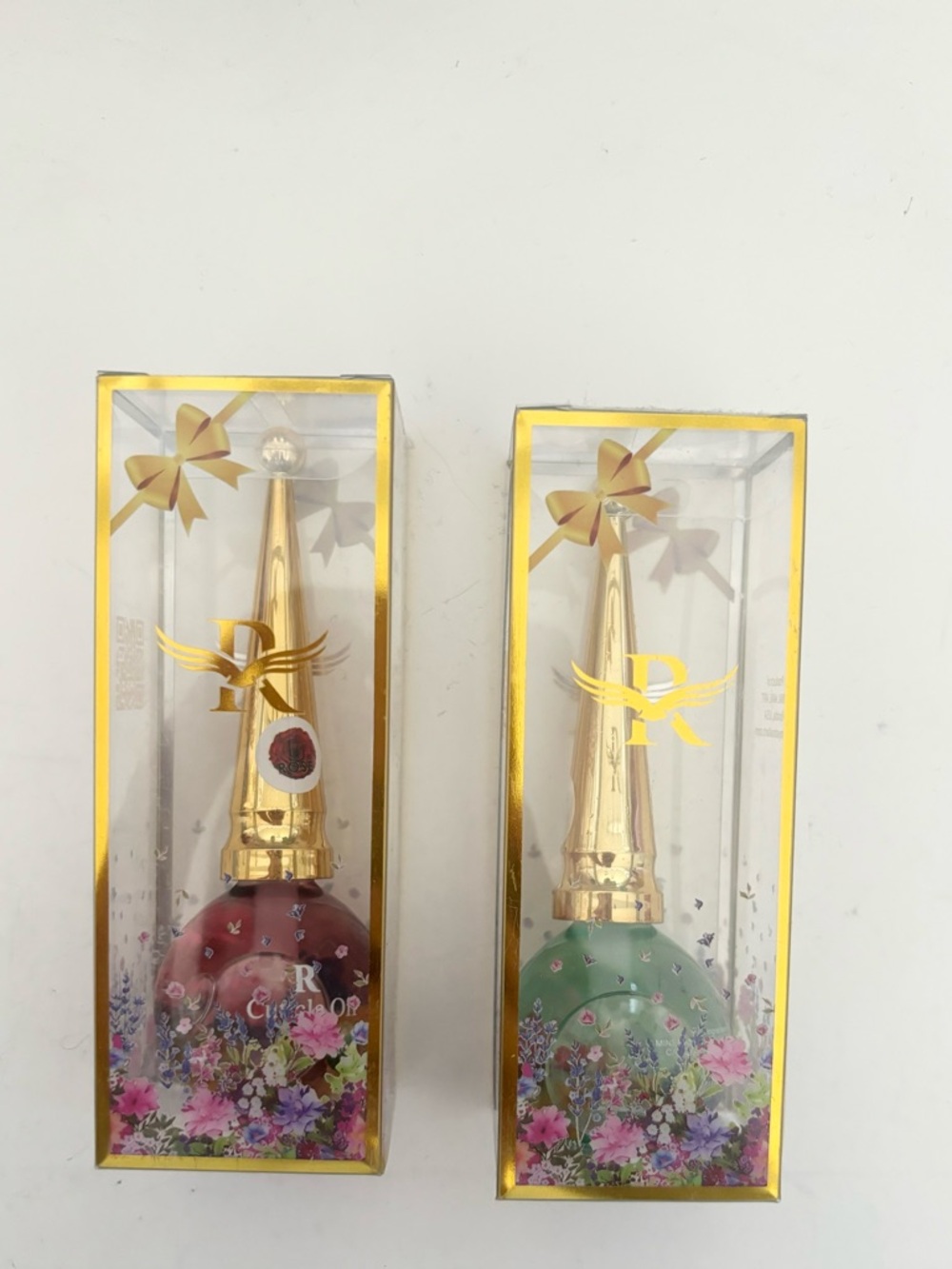 Nails - Nail Cuticle Oil Bundle Rose and Green Apple Scented UNOPENED